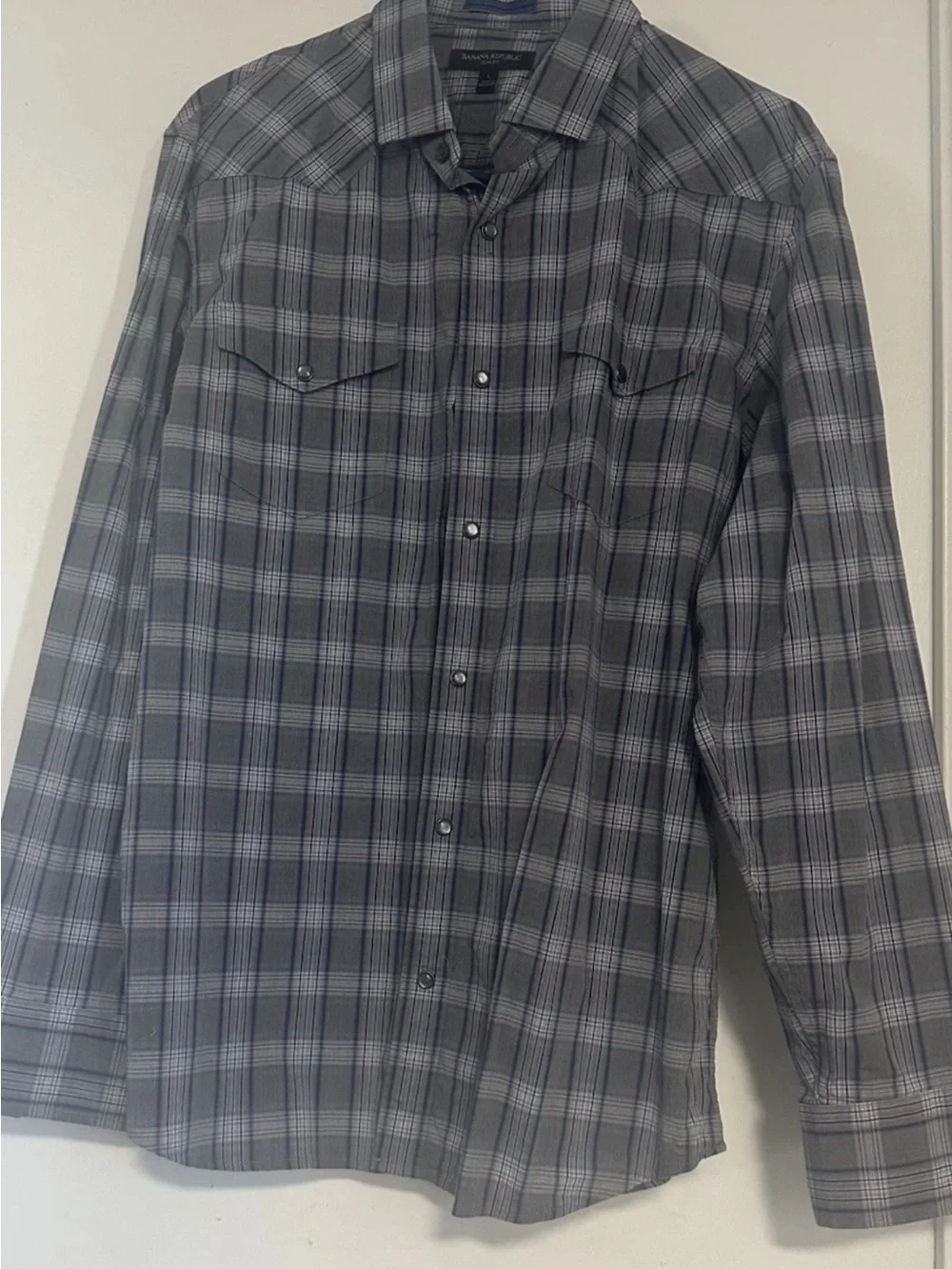 Pre-Owner Banana Republic Men's Slim Fit Button Down Shirt Size Large